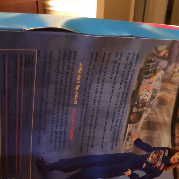 1998 Nascar 50th Anniversary Barbie - Picture 3 of 6